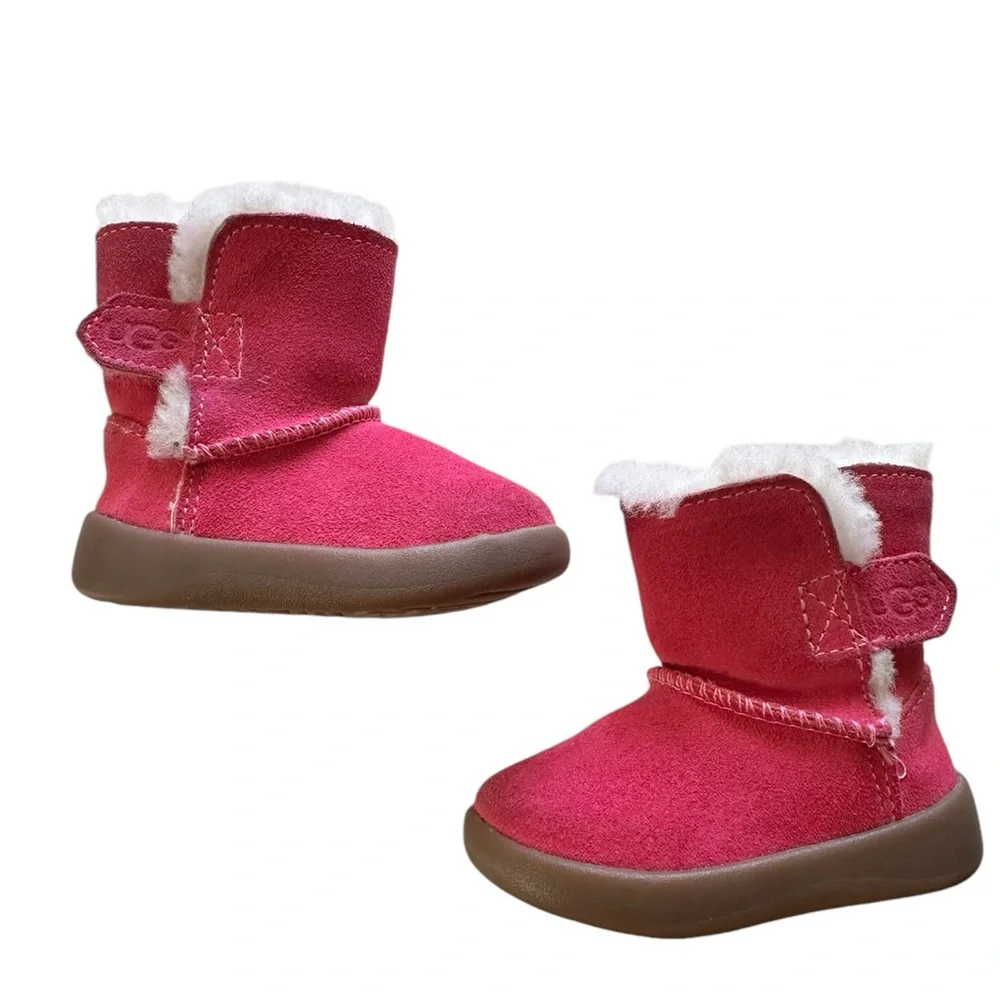 UGG infant Keelan pink boots size 0/1